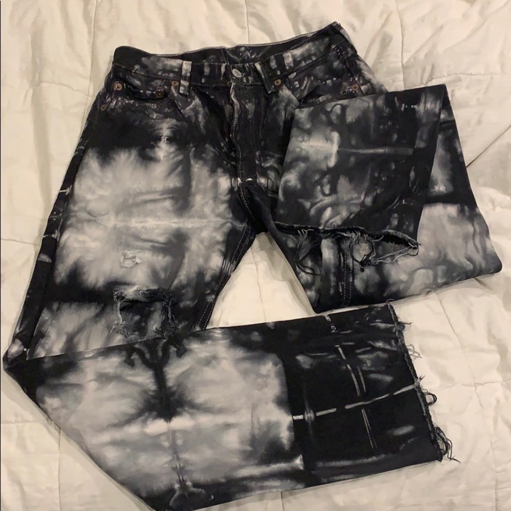 LEVIS X URBAN RENEWAL Vintage Tie-Dyed Frayed Jean